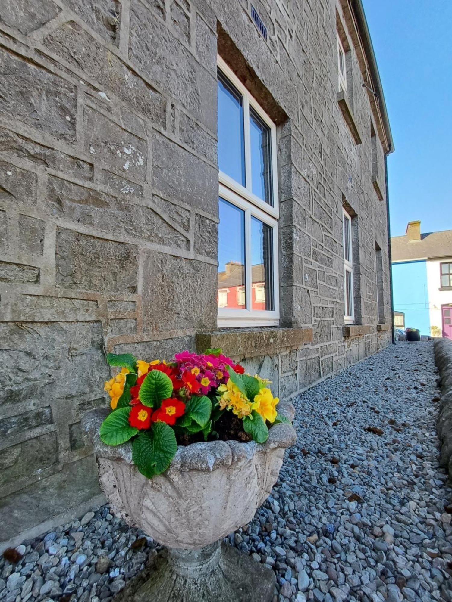 Clonbur House - One Bedroom Apartment Galway Exteriör bild